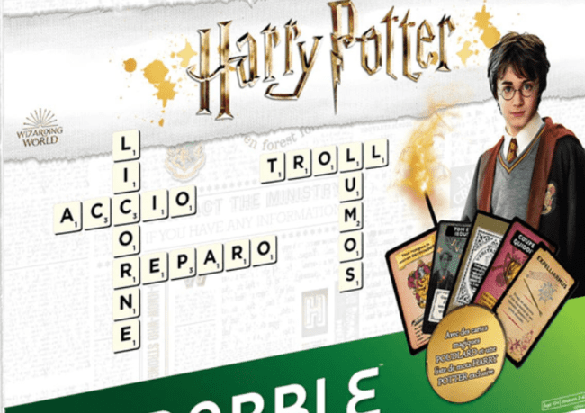 Caja del juego de mesa Scrabble de Harry Potter
